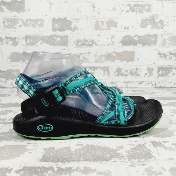 Chaco Black & Aqua Triple Strap Toe Loop Classic Chuckwalla Slip-On Sandals M786 - Picture 5 of 11
